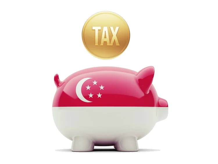 Heo đất mang hình quốc kỳ Singapore bên dưới đồng xu có chữ TAX.